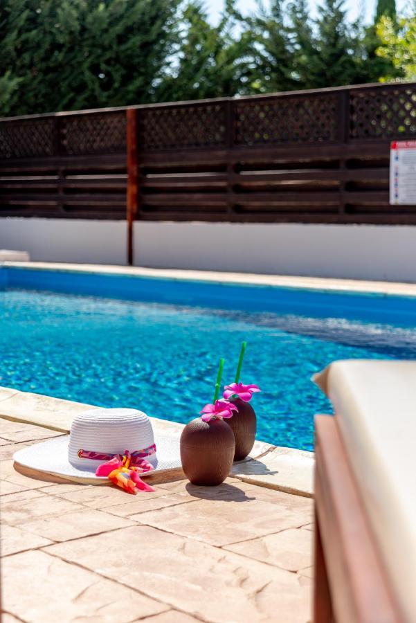 Villa Willow Mandali By Ezoria Villas Protaras Exterior foto